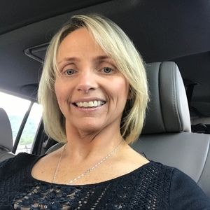 Meet your Posher, Melissa